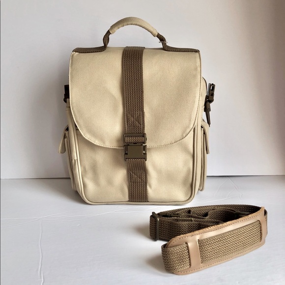 TILLEY ENDURABLES The Shoulder Bag Canada BNWOT